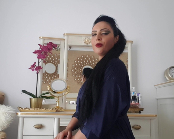 Ezada Sinn aka Ezada - #TaskOfTheDay I want you addicted!