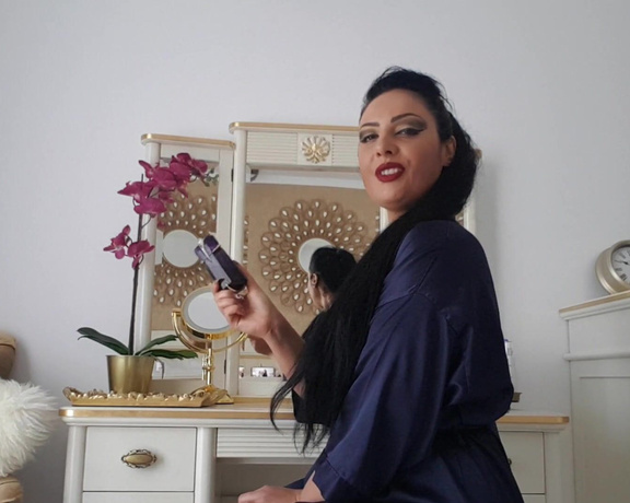 Ezada Sinn aka Ezada - #TaskOfTheDay I want you addicted!