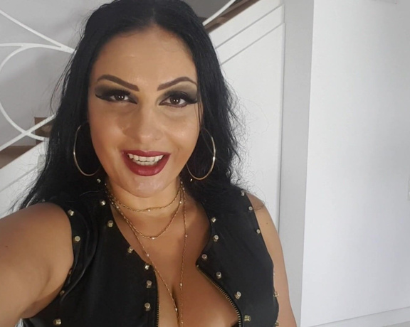 Ezada Sinn aka Ezada - #TaskOfTheDay What is your trigger to think of Me I just finished filming a couple of nice point of