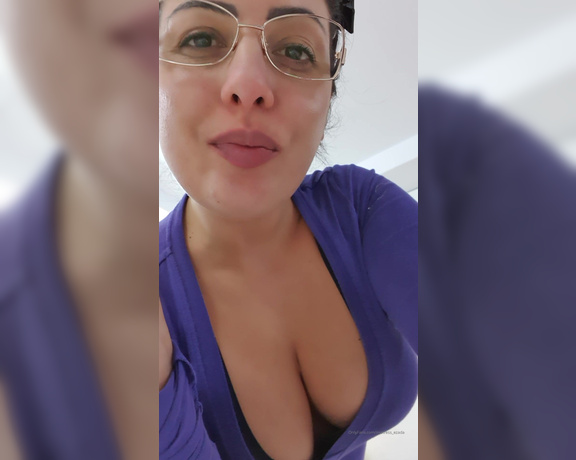 Ezada Sinn aka Ezada - #WishWednesday #AgeRegression #Spitting exclusive 3 minutes clip. Baby boy must eat only what comes