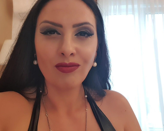 Ezada Sinn aka Ezada - #TaskOfTheDay your red ass for My broken phone. you have two hours to make Me feel better.