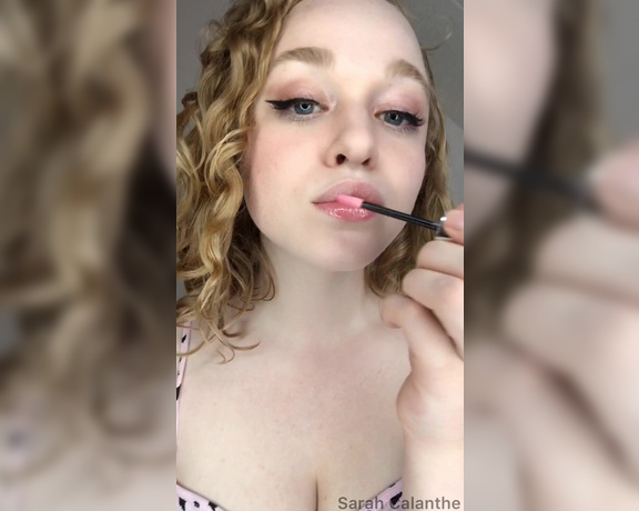 Sarah Calanthe aka sarahcalanthe By popular request a lip  spit fetish video  Watch me tease you with my soft