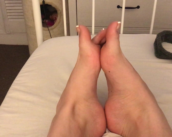 Gynarchy Goddess aka Gynarchygoddess - Flexible pretty toes