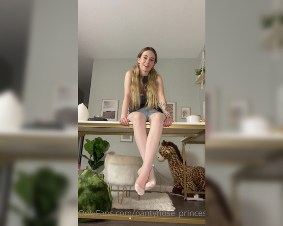 Pantyhosegirl99 aka Pantyhose_princess99 - POV I catch you watching me getting changed so I tease you about it I want to image you watching me