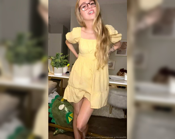 Pantyhosegirl99 aka Pantyhose_princess99 - Stream started at 04192022 0211 am Teacher Role Play