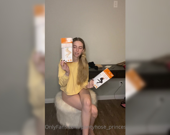 Pantyhosegirl99 aka Pantyhose_princess99 - First impressions!!! New brand