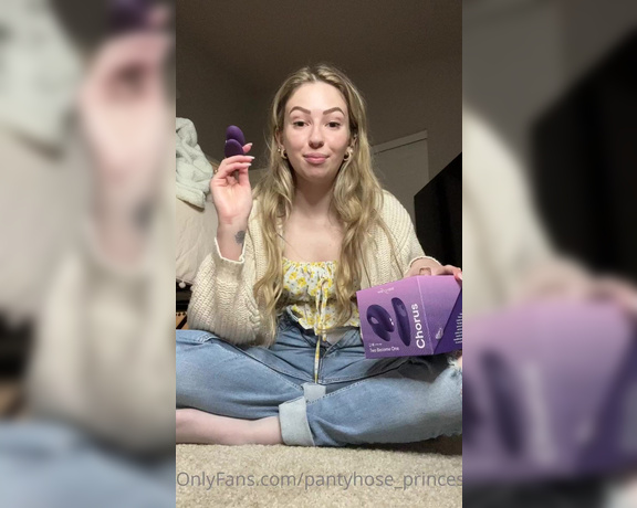 Pantyhosegirl99 aka Pantyhose_princess99 - Trying out my new Chorus toy! Definitely going to try it with the double penetration tomorrow since