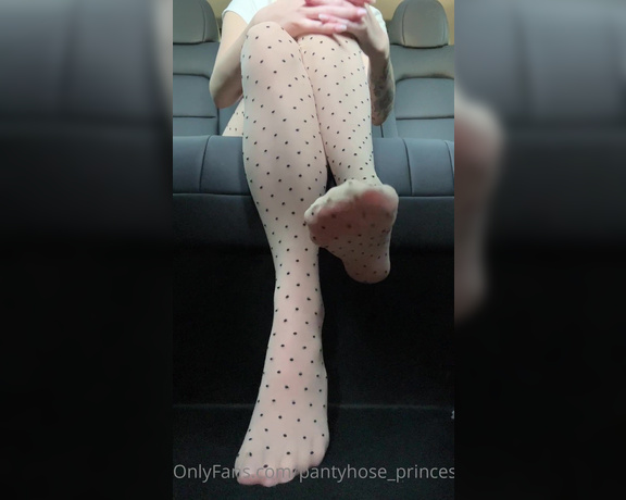 Pantyhosegirl99 aka Pantyhose_princess99 - Polkadot girl today