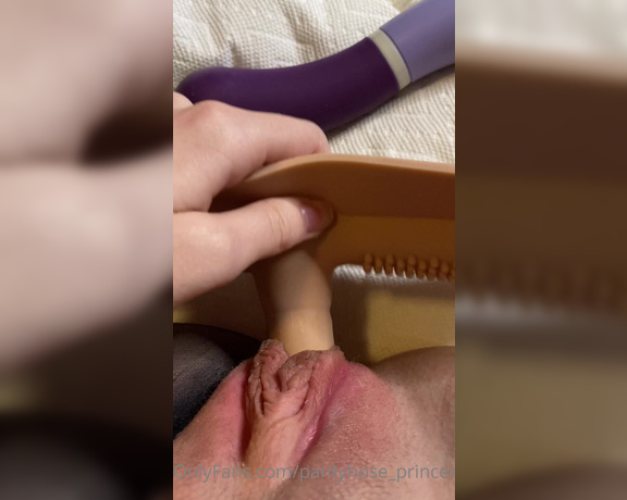 Pantyhosegirl99 aka Pantyhose_princess99 - Had some fun the other day I forgot to share I had my vibrator on my clit but I couldn’t do that an