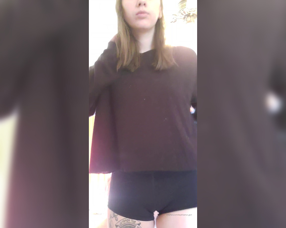 Daydreamur_gurl - Random makeup free cute outfit update. Im gonna go make some coffee and have some lunch