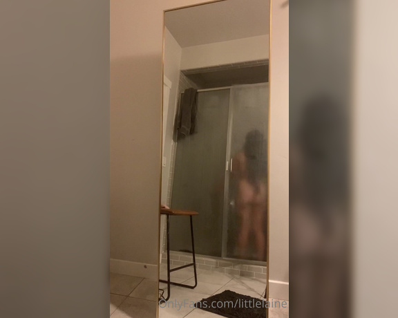 Queef Queen aka Littlelaine - POV I don’t know that you’re watching me shower