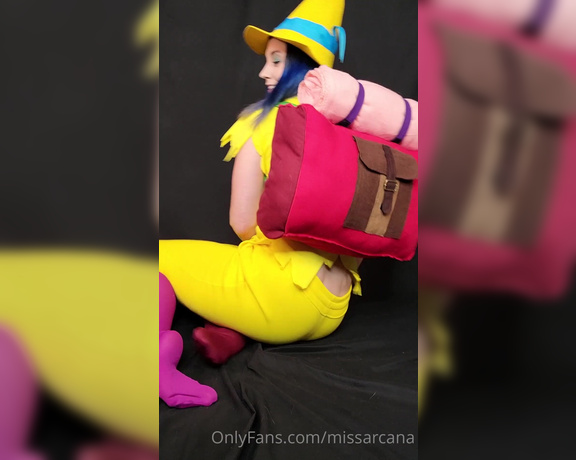 Miss Arcana aka Missarcana - First Magic Man video, mid set! And this had wayyyy more than nip slips in it. My tit was basically