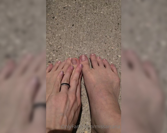 Miss Arcana aka Missarcana - Update on my toe owieee. Some clean oiled bare feet for you toooo @MissArcanaPlus got some nice good