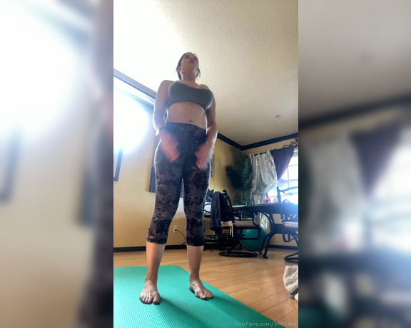 Kitti Belle aka Kittibelle - Yoga Kitti, I’m stretching out the lower back._sb