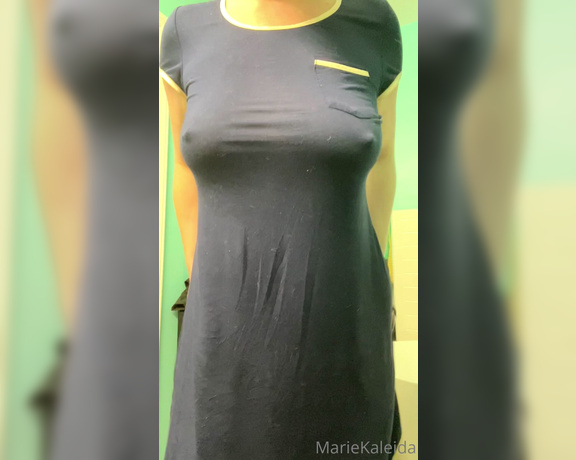 Marie Kaleida aka Mariekaleida onlyfans - Mom bod Monday Showing you all the curvy mom bod I have hiding under my night gown