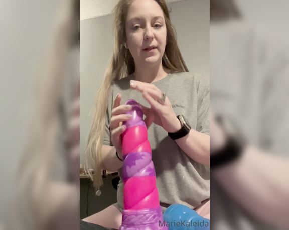 Marie Kaleida aka Mariekaleida onlyfans - New toy alert Can’t wait to try it out (but holy jesus it really is a large lol) any bets on how