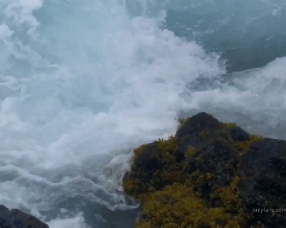 Heather Carolin aka Heathercarolin - Min of ASMR ocean video that I shot for you this morning This is one of my favorite spots to go-