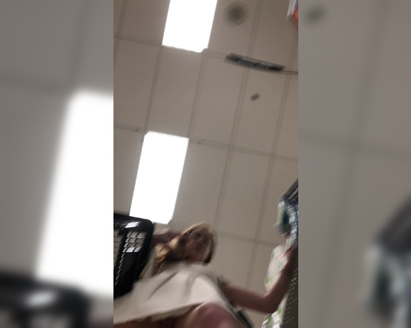 Alice White aka Aliceoncam - A quick little no panties up skirt vid from Kroger