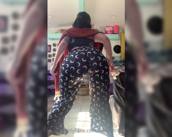 Sunny aka Sunnysunrayss onlyfans - Watching my ass shake in slow motion is my favorite