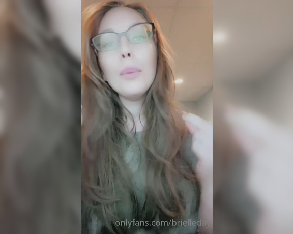 Brielleday - OnlyFans Video 7