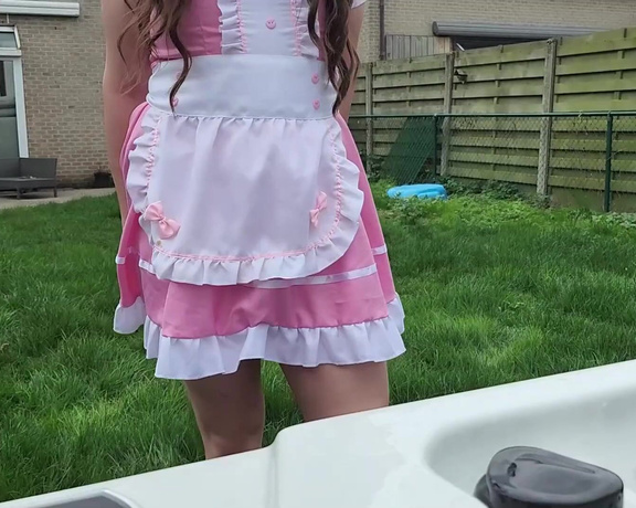 Sissy Joyce aka Sissyjoyce - Today I have 2 funny little teasers for you haha See for yourself! Full video soon available! 1
