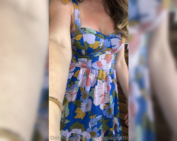 Emmy aka Emmyspaghetti onlyfans - The correct underwear for a sundress