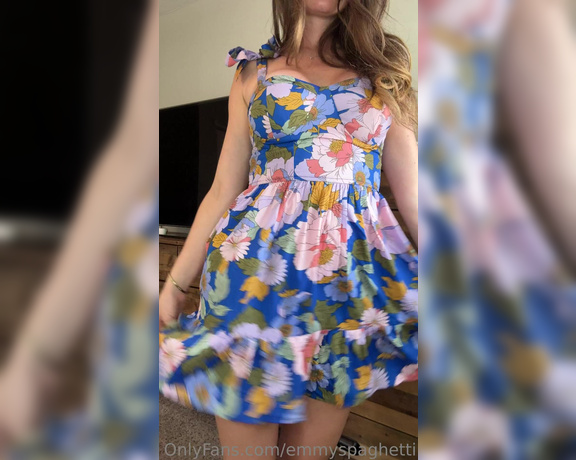 Emmy aka Emmyspaghetti onlyfans - The correct underwear for a sundress