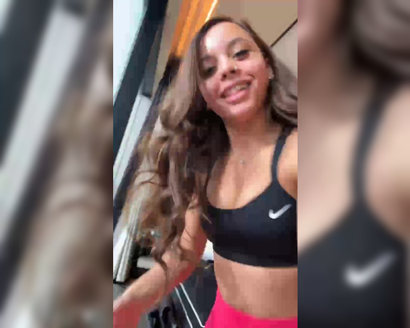 It’s Jazmyn aka Baristajazx - Hey guys im in Vegas making so much fun content and sending it out! check out my quick live from ear