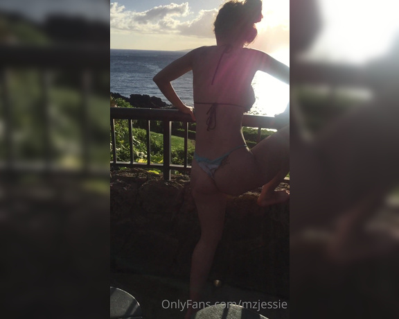 Jessie aka Mzjessie Onlyfans - Honeymoon in Hawaii