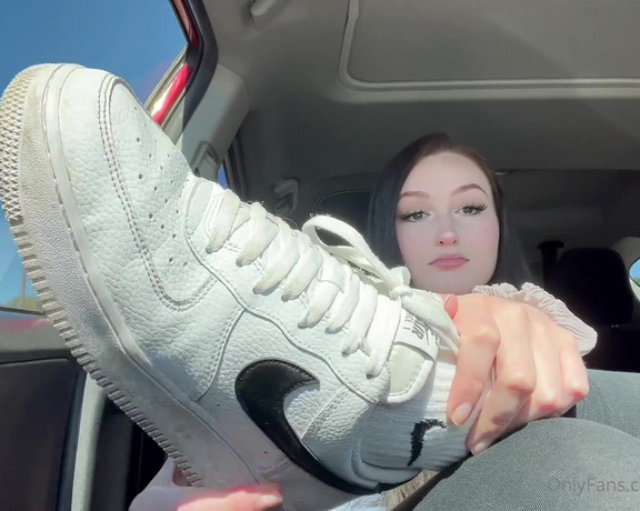 Becca Foxx aka Sizeelevens feet - Cleaning my sneakers before my bfs game today but I’d rather have you clean them instead so when