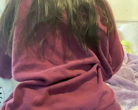 Caroandlace  OnlyFans - Tiny clip showing off Double posting today because I missed yesterday ( I am sorry, please be pat