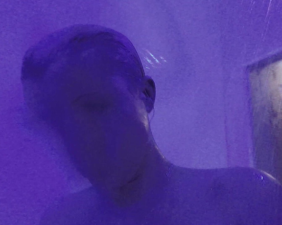 MsNadiaWhite - Black Light Shower Solo, Shower, Pussy Teasing, Solo masturbation, Pornstars, Tattoos, ManyVids