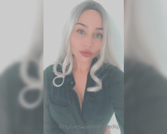 Ema Novak aka Emanovak OnlyFans - Video dick rating is the best  what do you think