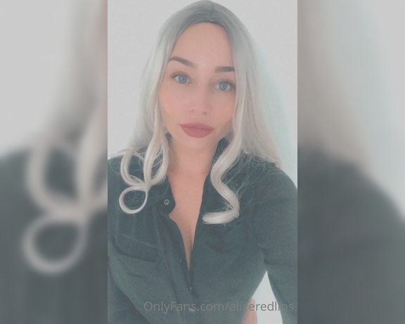 Ema Novak aka Emanovak OnlyFans - Video dick rating is the best  what do you think