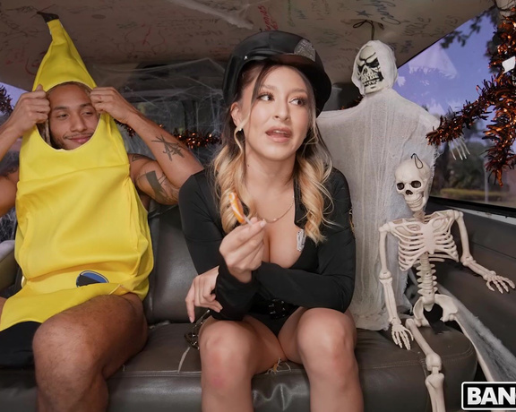 (BangBus, BangBros) Mads Flores - Happy Swalloween, Young, Gonzo, Hardcore, All Sex
