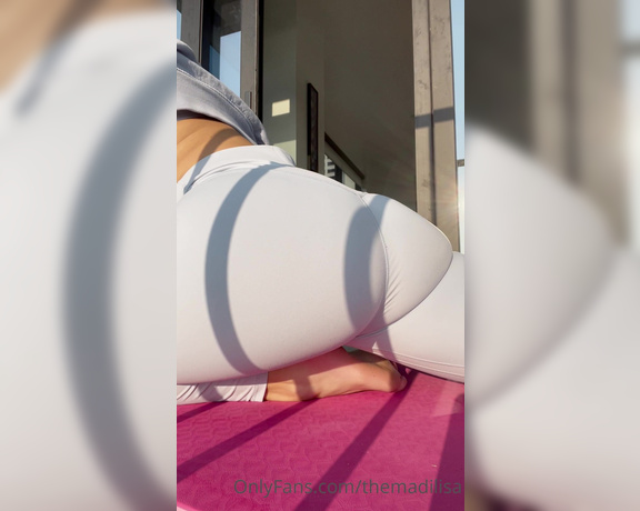 Themadilisa OnlyFans - Someone stretch me out