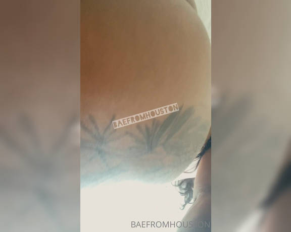 Baefromhouston OnlyFans - Its a super soaking drippin’ wet video in your inbox pussy was so wet the toy was slipping out my