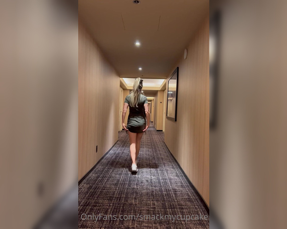 Smackmycupcake OnlyFans - Someone would get a little peep show if they walked out of their hotel room while I was having my ow