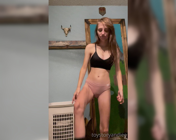 Toystoryandiee OnlyFans - A really messy get dressed with me because i was tired