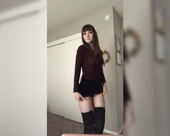 Emi aka Emiigotchi OnlyFans - A lot of people liked that little stupid dance video that I did a while back so I did another one!