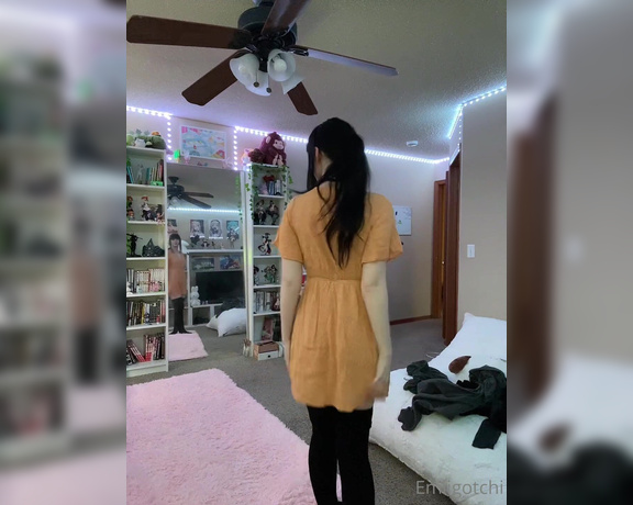 Emi aka Emiigotchi OnlyFans - I have something slightly different today! It’s an unedited thrift store haul and try on video! You’