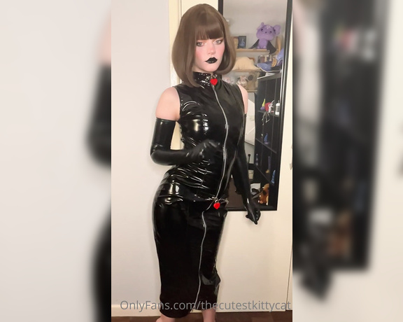 Misty silver aka Thecutestkittycat OnlyFans - A tight pvc hobble dress