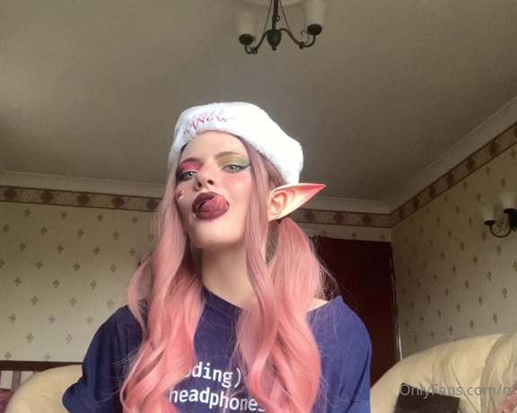 Misty silver aka Thecutestkittycat OnlyFans - Pink Christmas elf ahegao, fingering, pasties and butt 2