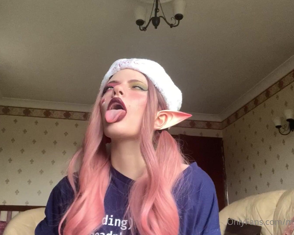 Misty silver aka Thecutestkittycat OnlyFans - Pink Christmas elf ahegao, fingering, pasties and butt 2