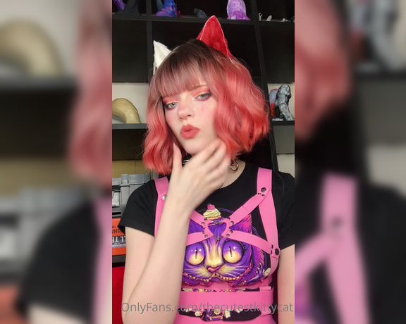 Misty silver aka Thecutestkittycat OnlyFans - Ahegao, squishy face and a few pics of some outfits 3 2