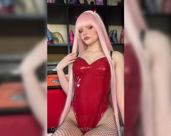 Misty silver aka Thecutestkittycat OnlyFans - Bunny girl zero two~ 3