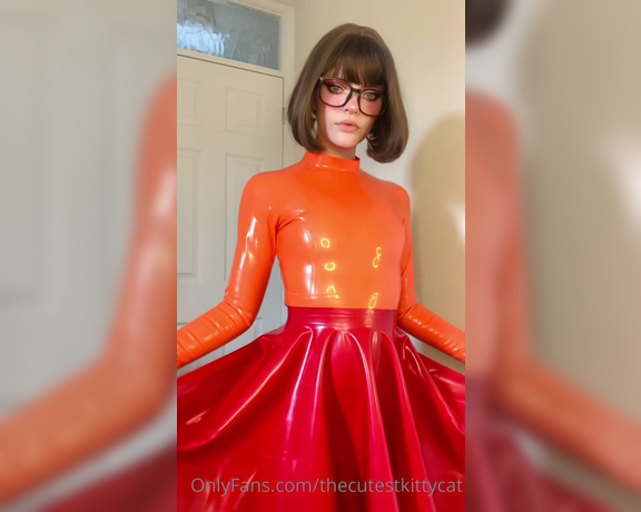 Misty silver aka Thecutestkittycat OnlyFans - Not wearing any panties again under my latex velma~ can you catch a glimpse under my skirt
