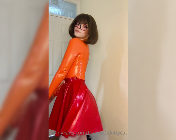 Misty silver aka Thecutestkittycat OnlyFans - Not wearing any panties again under my latex velma~ can you catch a glimpse under my skirt