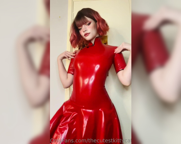 Misty silver aka Thecutestkittycat OnlyFans - Dancing in my red latex dress 1