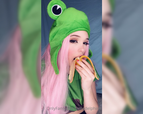 Belle Delphine aka Belledelphine OnlyFans - Just a goofy sloppy blowjob